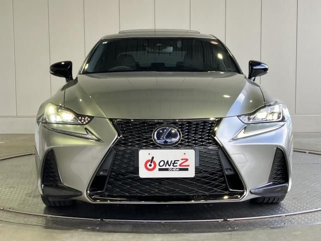 LEXUS IS300h