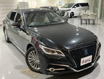 CROWN sedan hybrid