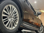 CROWN sedan hybrid