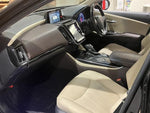 CROWN sedan hybrid