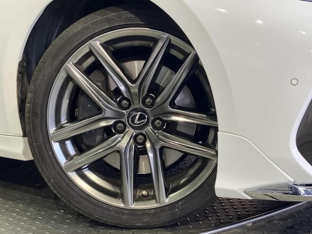 LEXUS IS350