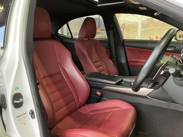 LEXUS IS350