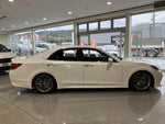 CROWN sedan