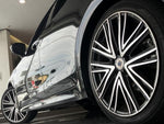 CROWN sedan hybrid