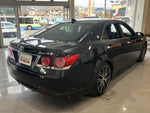 CROWN sedan hybrid