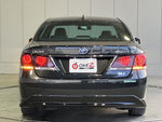 CROWN sedan hybrid