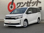 VOXY HYBRID