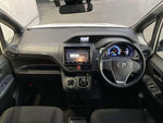 VOXY HYBRID