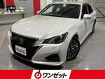CROWN sedan