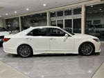 CROWN sedan