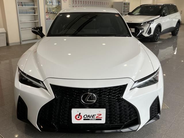 LEXUS IS350