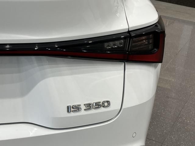 LEXUS IS350