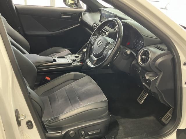 LEXUS IS350