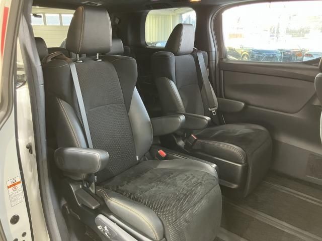 ALPHARD hybrid 4WD