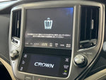 CROWN sedan hybrid