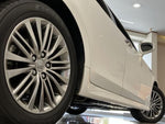CROWN sedan hybrid
