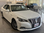 CROWN sedan hybrid