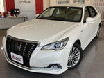 CROWN sedan hybrid