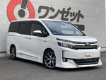 VOXY HYBRID