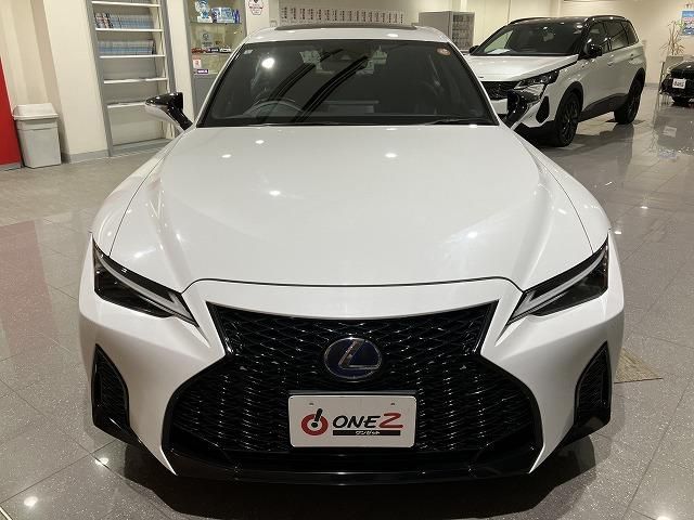 LEXUS IS300h