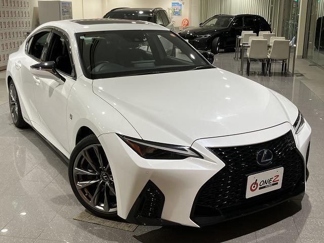 LEXUS IS300h