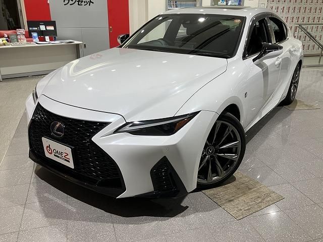 LEXUS IS300h