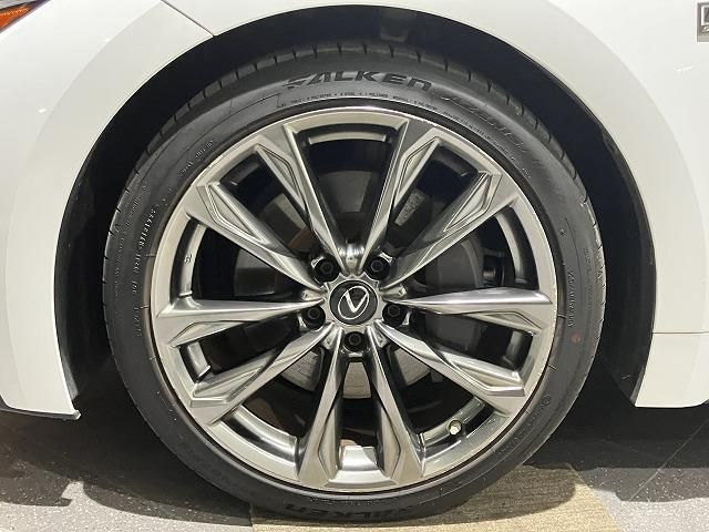LEXUS IS300h