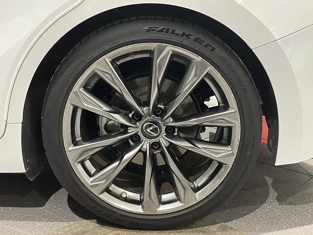 LEXUS IS300h