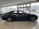 CROWN sedan hybrid
