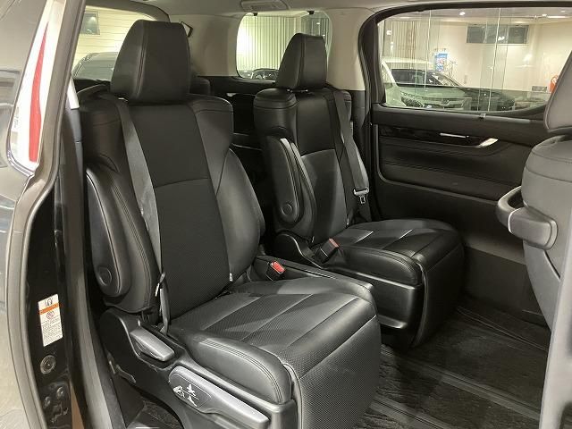 ALPHARD hybrid 4WD