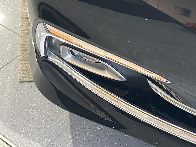 CROWN sedan