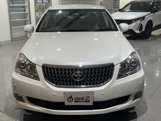 CROWN MAJESTA 4WD