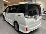 VOXY HYBRID