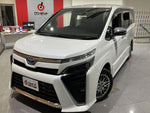 VOXY HYBRID