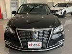 CROWN sedan hybrid