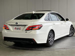 CROWN sedan hybrid