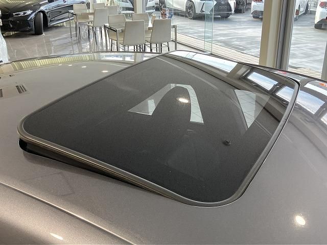 LEXUS IS200t