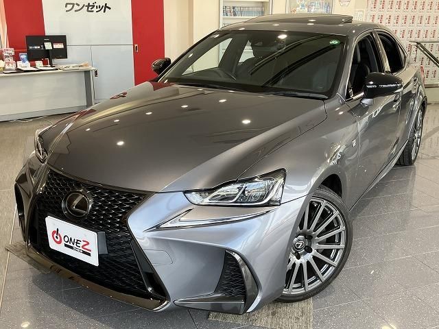 LEXUS IS200t