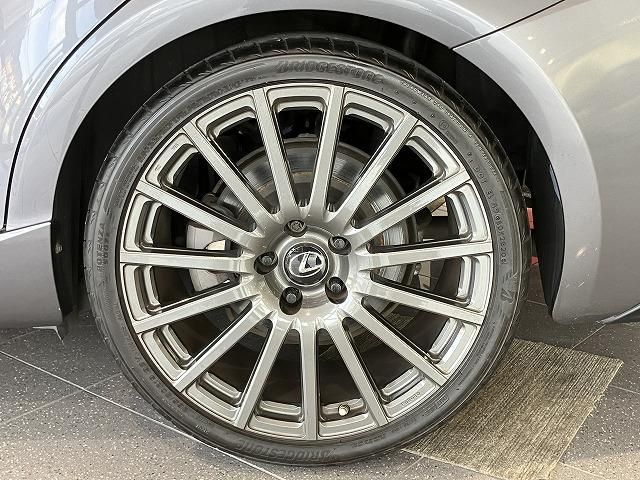 LEXUS IS200t
