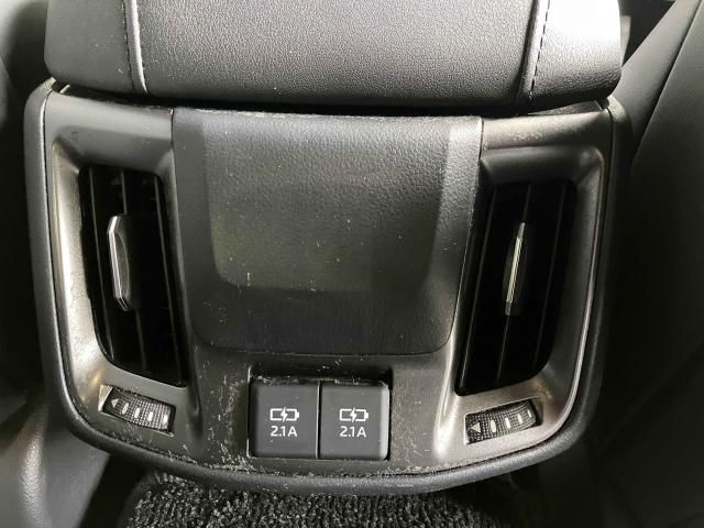 CROWN sedan hybrid