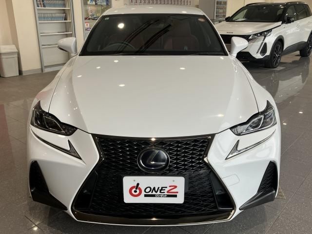 LEXUS IS300h