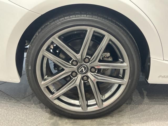 LEXUS IS300h