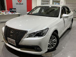 CROWN sedan