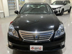 CROWN sedan hybrid