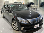 CROWN sedan hybrid