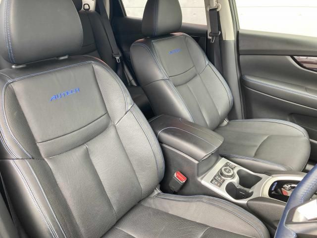 X-TRAIL HYBRID 2WD