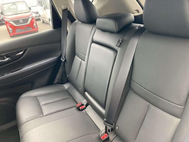 X-TRAIL HYBRID 2WD
