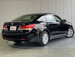 CROWN sedan hybrid