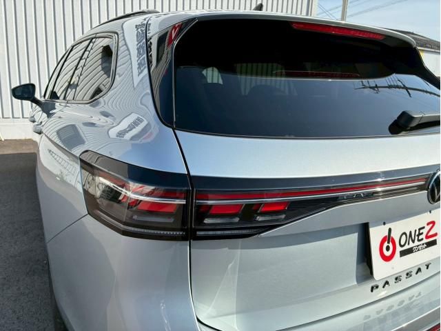 VOLKSWAGEN PASSAT wagon