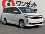 VOXY HYBRID
